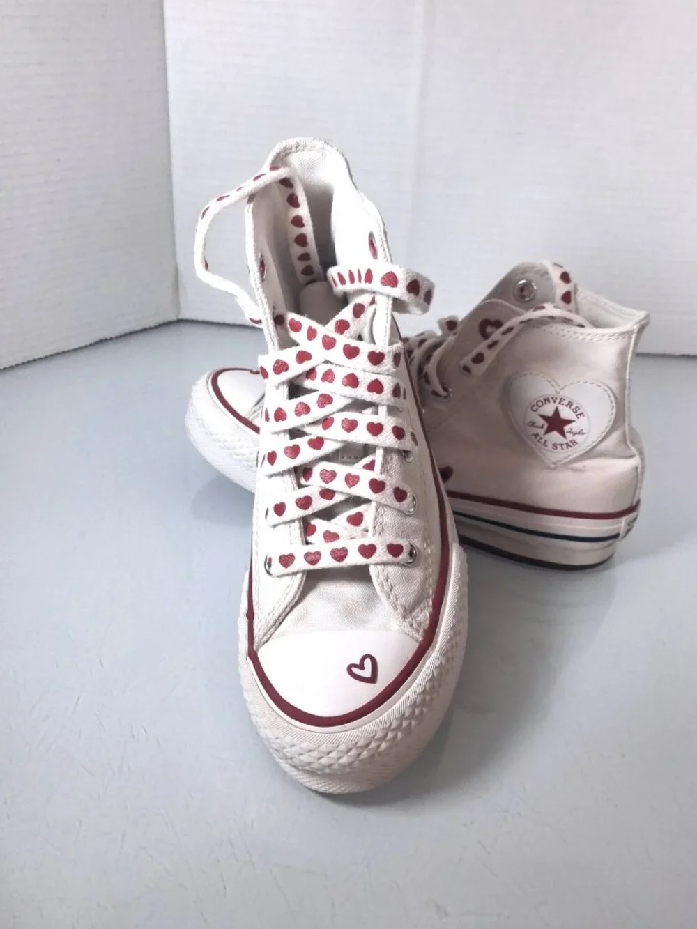 Converse All Star High Top Sneakers Girls Size 3 White Hearts Chuck Taylor Shoes
